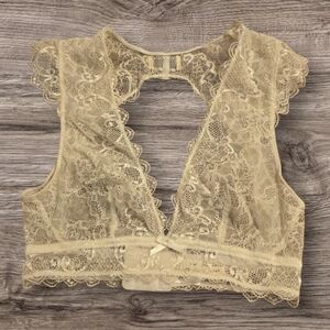 NWOT POL Lace Bralette in White